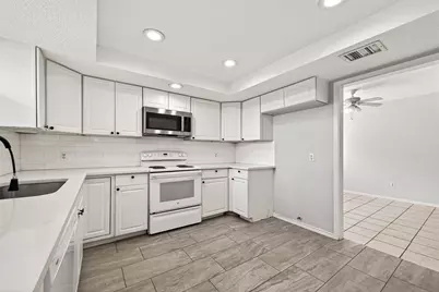 13819 Southline Road, Sugar Land, TX 77498 - Photo 8