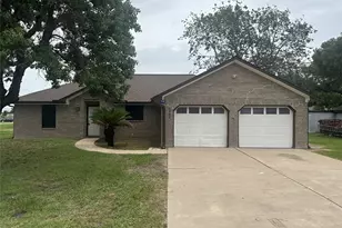 7210 Mikes, Wallis, TX 77485 - Photo 2