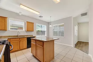 16119 Gavin Ln, Houston, TX 77049 - Photo 10