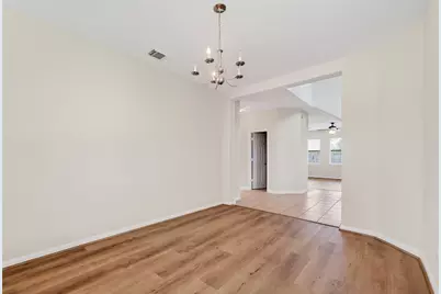 16119 Gavin Lane, Houston, TX 77049 - Photo 4