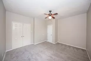 11527 Earley Forest Ln, Houston, TX 77043 - Photo 18