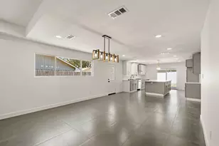 5902 Reamer St, Houston, TX 77074 - Photo 6