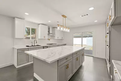 5902 Reamer Street, Houston, TX 77074 - Photo 10