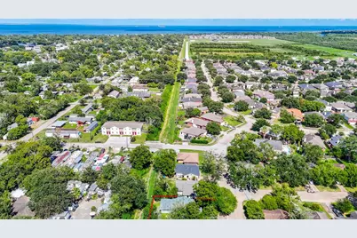 922 Bacliff Drive, Bacliff, TX 77518 - Photo 38