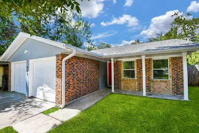 922 Bacliff Drive, Bacliff, TX 77518 - Photo 4