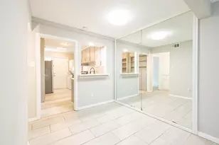 11609 Chimney Rock Rd, Houston, TX 77035 - Photo 8