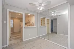 11609 Chimney Rock Rd, Houston, TX 77035 - Photo 6