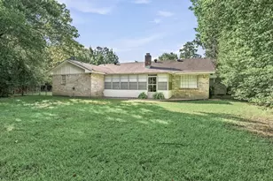 100 E Black Gum Ln, Village Mills, TX 77663 - Photo 22