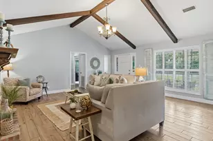 100 E Black Gum Ln, Village Mills, TX 77663 - Photo 6