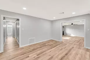 704 Teabury Ave, Pasadena, TX 77503 - Photo 12