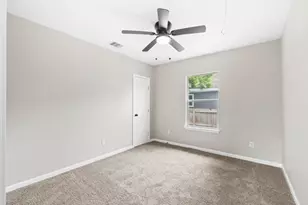 3106 Michigan St, Baytown, TX 77520 - Photo 12