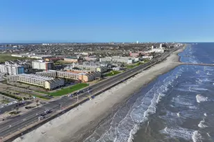 6300 Seawall Blvd, Galveston, TX 77551 - Photo 24