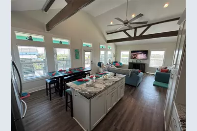 911 S Tinkle Lane, Crystal Beach, TX 77650 - Photo 36