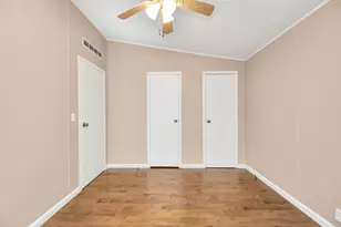 422 County Rd 3414, Cleveland, TX 77327 - Photo 20