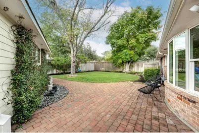 13934 Saint Marys Lane, Houston, TX 77079 - Photo 18