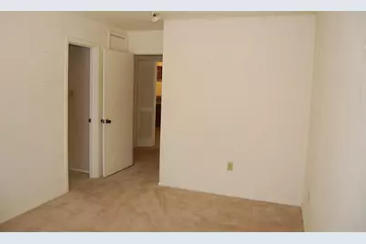 15926 Pfeiffer Drive, Houston, TX 77082 - Photo 14