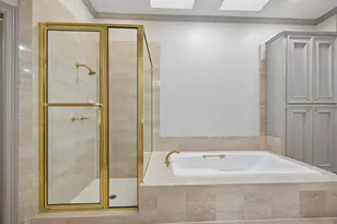 33 W Broad Oaks Dr, Houston, TX 77056 - Photo 18