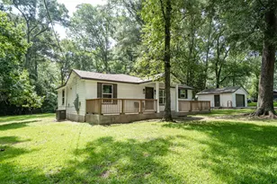 168 Bush St, Livingston, TX 77351 - Photo 2