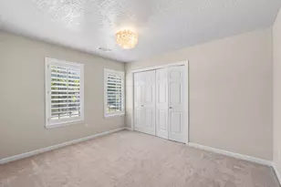 12810 Fisher Dr, Mont Belvieu, TX 77523 - Photo 26