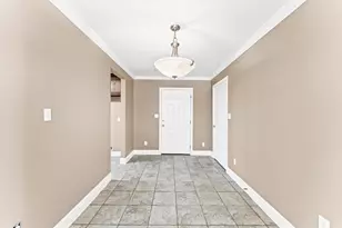 5646 Belmark St, Houston, TX 77033 - Photo 8