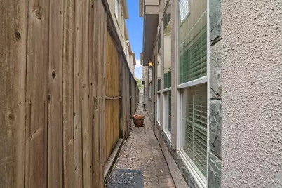 5616 Dolores Street, Houston, TX 77057 - Photo 44
