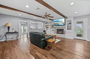 12102 Cherry Point Dr, Mont Belvieu, TX 77535 - Photo 6