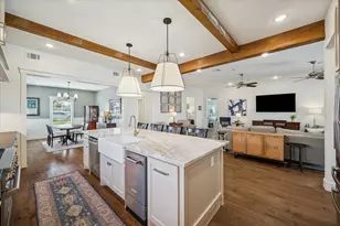 216 W 30th St, Houston, TX 77018 - Photo 10