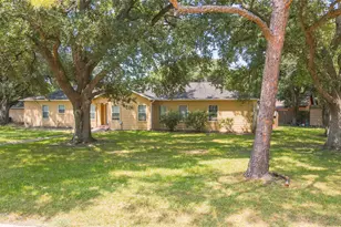 321 Circle Dr, Wharton, TX 77488 - Photo 34