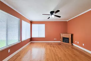 9607 Farrell Dr, Houston, TX 77070 - Photo 32
