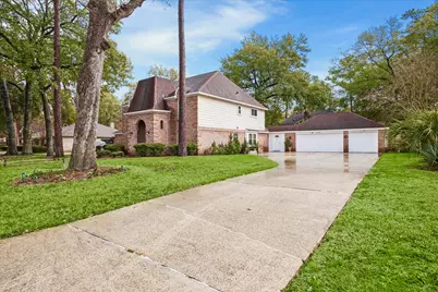 6723 Apple Valley Lane, Houston, TX 77069 - Photo 2