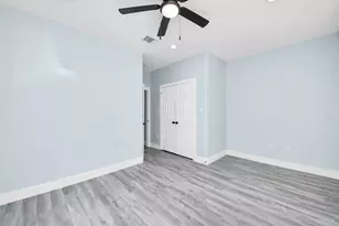 7502 Sandle St, Houston, TX 77088 - Photo 16