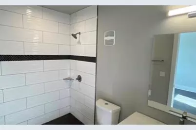 2727 Houston Avenue #209, Houston, TX 77009 - Photo 10