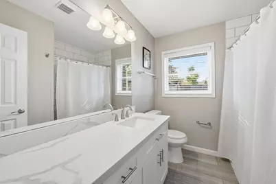 2626 Willowby Drive, Houston, TX 77008 - Photo 14
