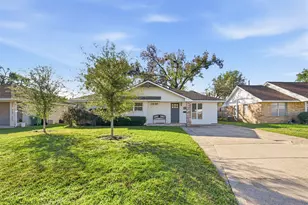 2626 Willowby Dr, Houston, TX 77008 - Photo 1