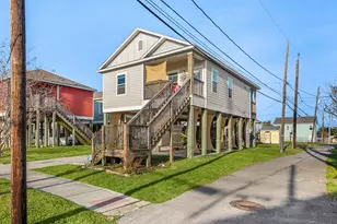 710 35th St, Galveston, TX 77550 - Photo 28