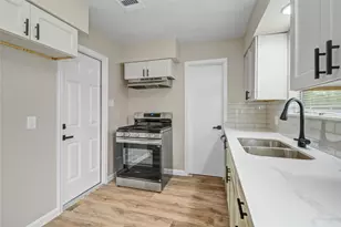 10611 Leitrim Way, Houston, TX 77047 - Photo 22