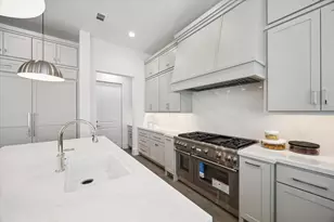 10 Wentworth Square Ave, Houston, TX 77027 - Photo 10