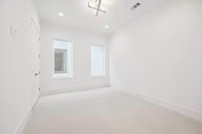10 Wentworth Square Avenue, Houston, TX 77027 - Photo 22