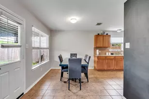4423 Plumeria Ave, Baytown, TX 77521 - Photo 4