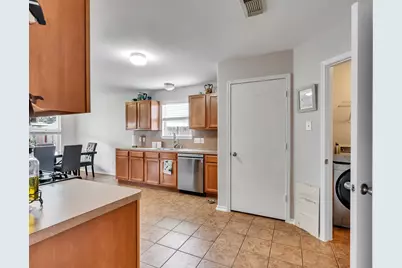 4423 Plumeria Avenue, Baytown, TX 77521 - Photo 10