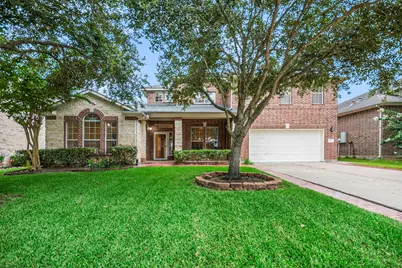 4438 W Maple Drive, Friendswood, TX 77546 - Photo 2