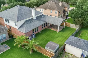 4438 W Maple Dr, Friendswood, TX 77546 - Photo 22