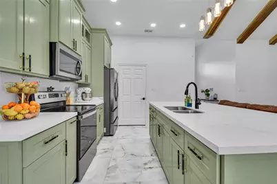 1252 2nd Street, Clute, TX 77531 - Photo 10