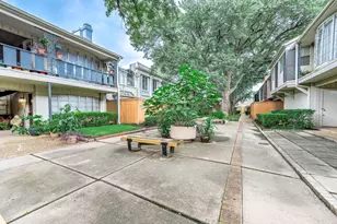 2575 Marilee Ln, Houston, TX 77057 - Photo 2