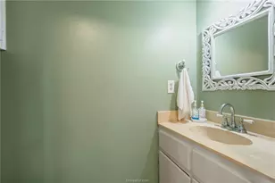 8711 Bent Tree Dr, College Station, TX 77845 - Photo 26