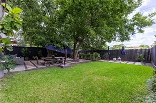 6236 Community Dr, Houston, TX 77005 - Photo 32