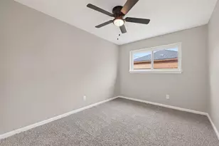 13110 Naples Ln, Stafford, TX 77477 - Photo 32