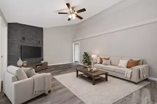 13110 Naples Ln, Stafford, TX 77477 - Photo 10