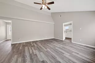 13110 Naples Ln, Stafford, TX 77477 - Photo 12