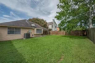 15827 Beechnut St, Houston, TX 77083 - Photo 36